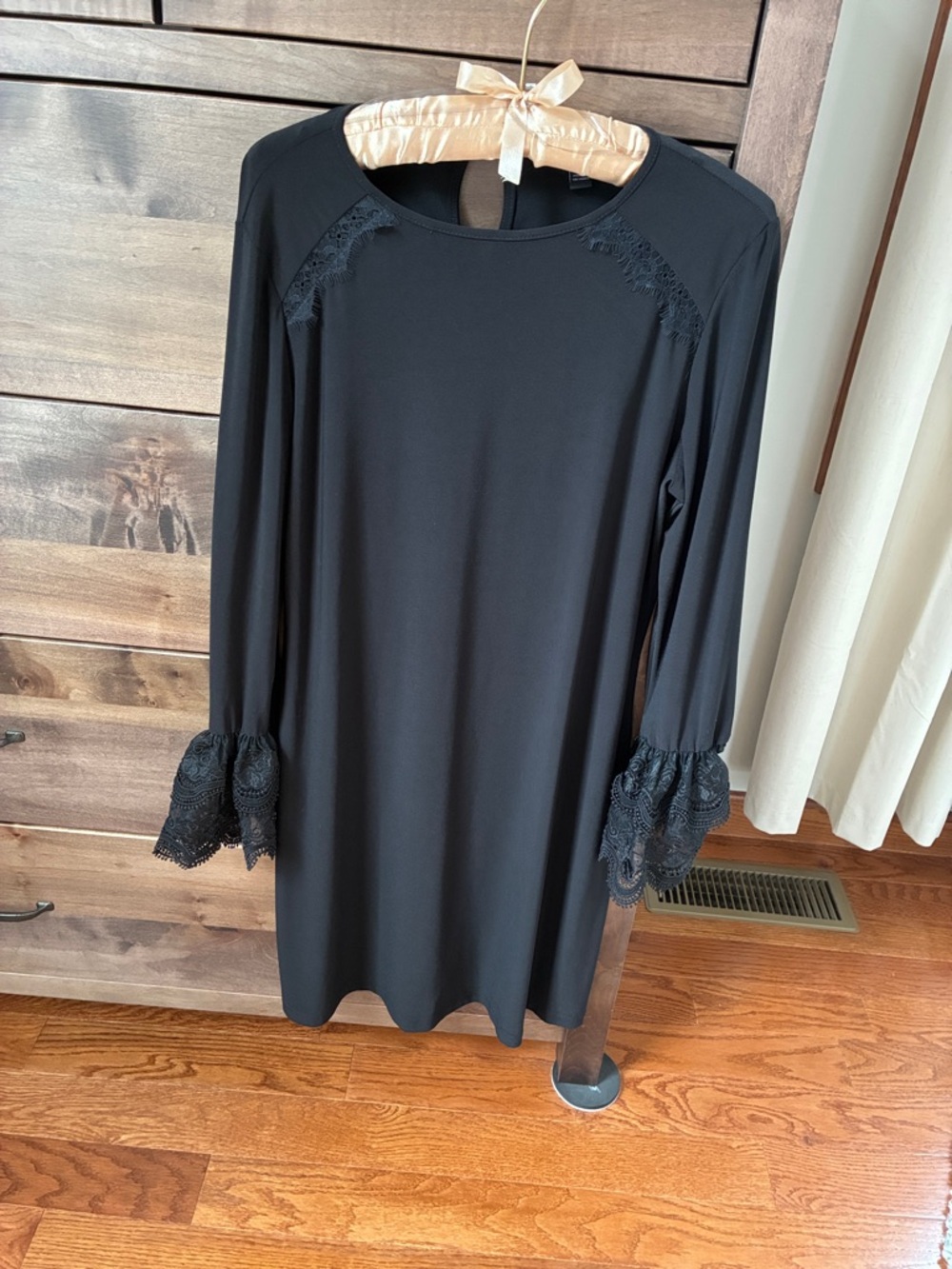 MSK Black Long Sleeve Shift Dress with Lace Cuffs